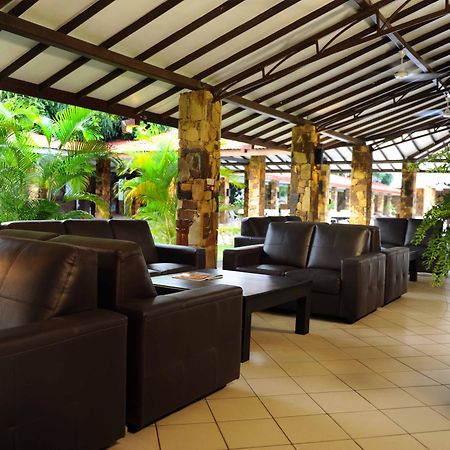 Full Moon Garden Hotel Негомбо Екстериор снимка
