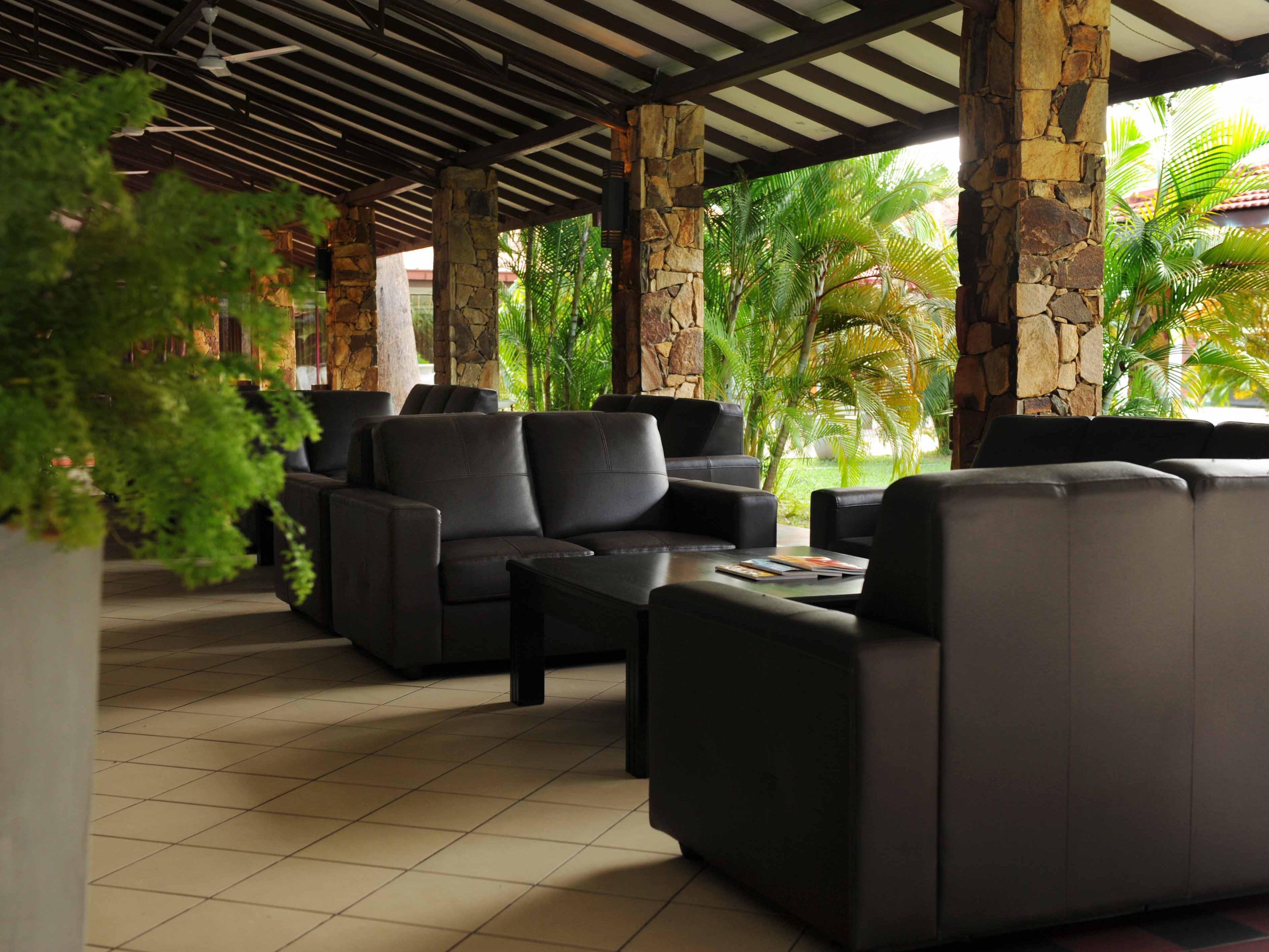 Full Moon Garden Hotel Негомбо Екстериор снимка