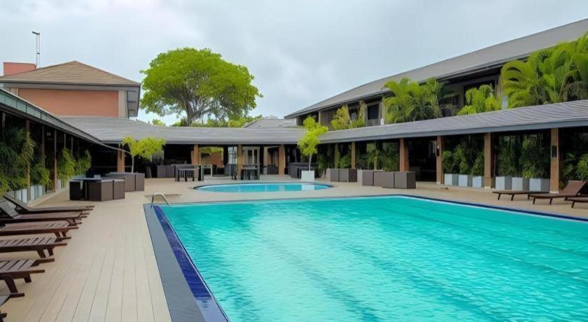 Full Moon Garden Hotel Негомбо Екстериор снимка