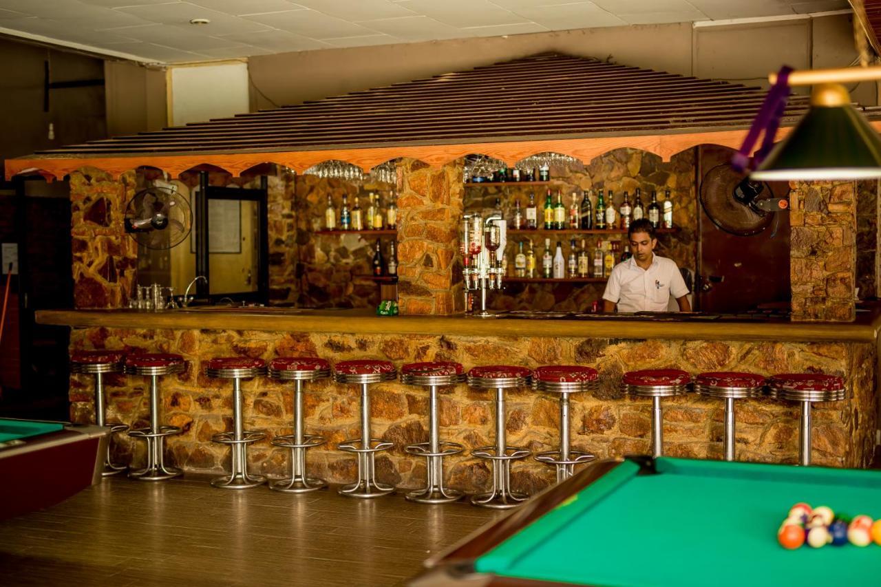 Full Moon Garden Hotel Негомбо Екстериор снимка